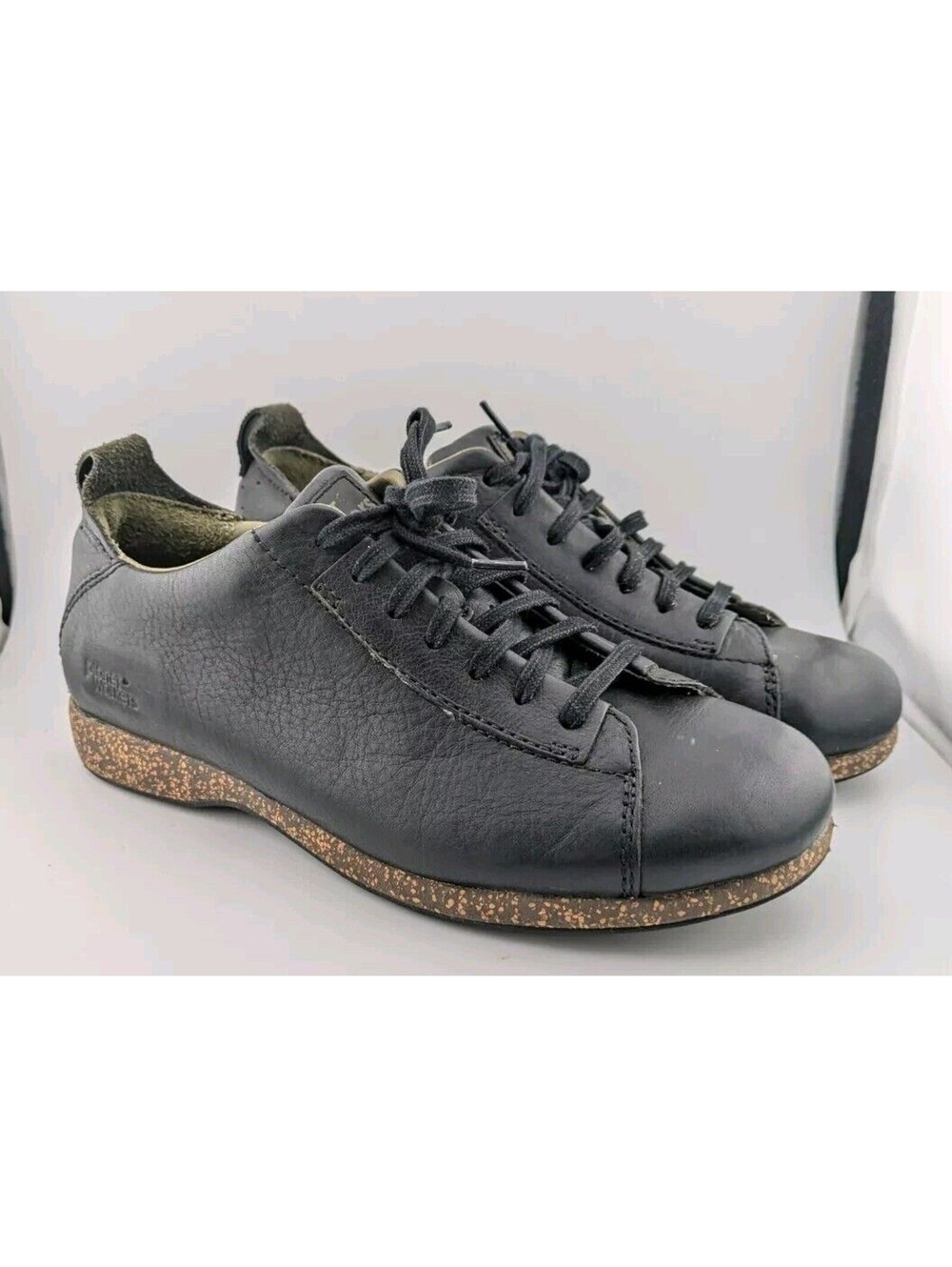 Simple Planet Walkers Women's 7.5 Black Leather Sneakers Shoes